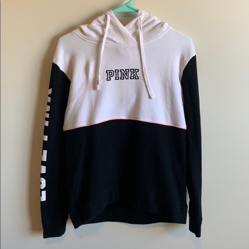 Victoria’s Secret Pink long sleeve hoodie